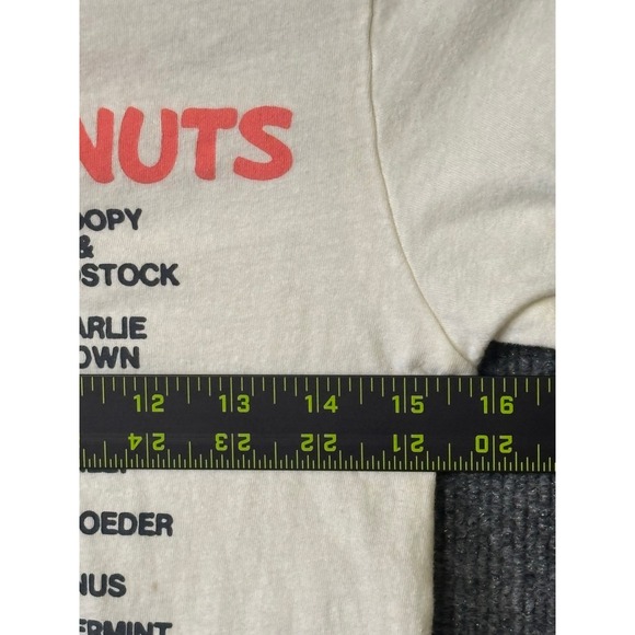 Peanuts Snoopy Charlie Brown Gang Character List Graphic T-Shirt Cream Kids M - Picture 7 of 7